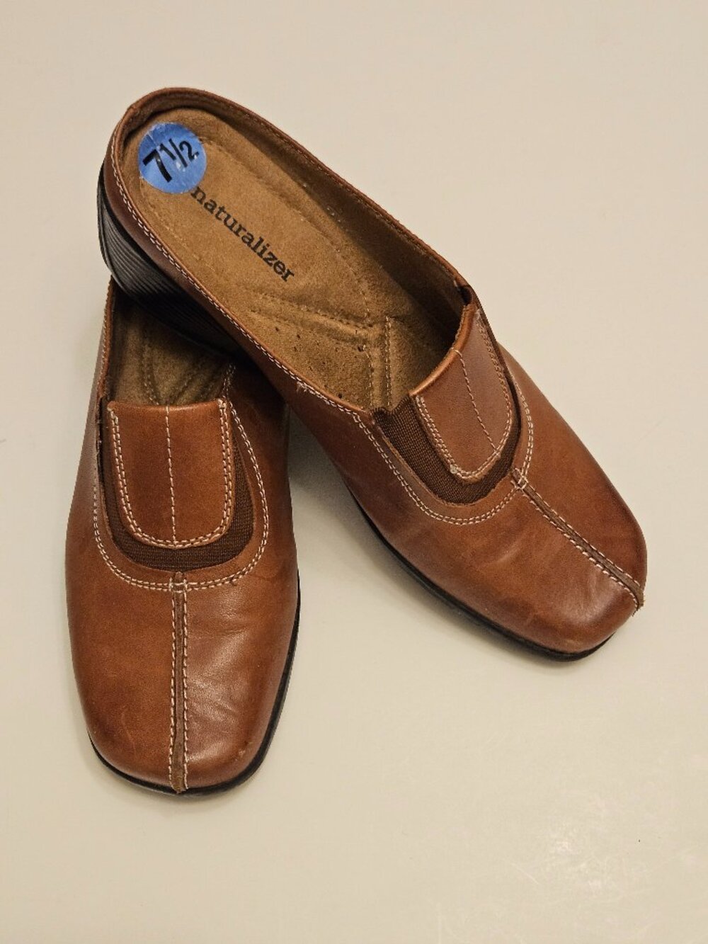 Naturalizer Tan Leather Slip On Mules Square Toe With Comfort Insole Size 7.5